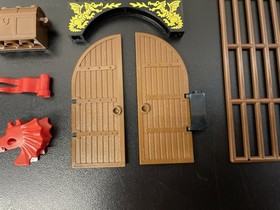 Lego Castle 6082 Fire Breathing Fortress PARTS LOT