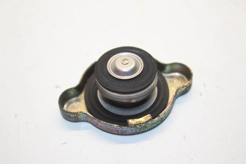 Tapa radiador Honda GL1800 2001-2005 19045-MZ1-621 OEM Foto 4 de 4