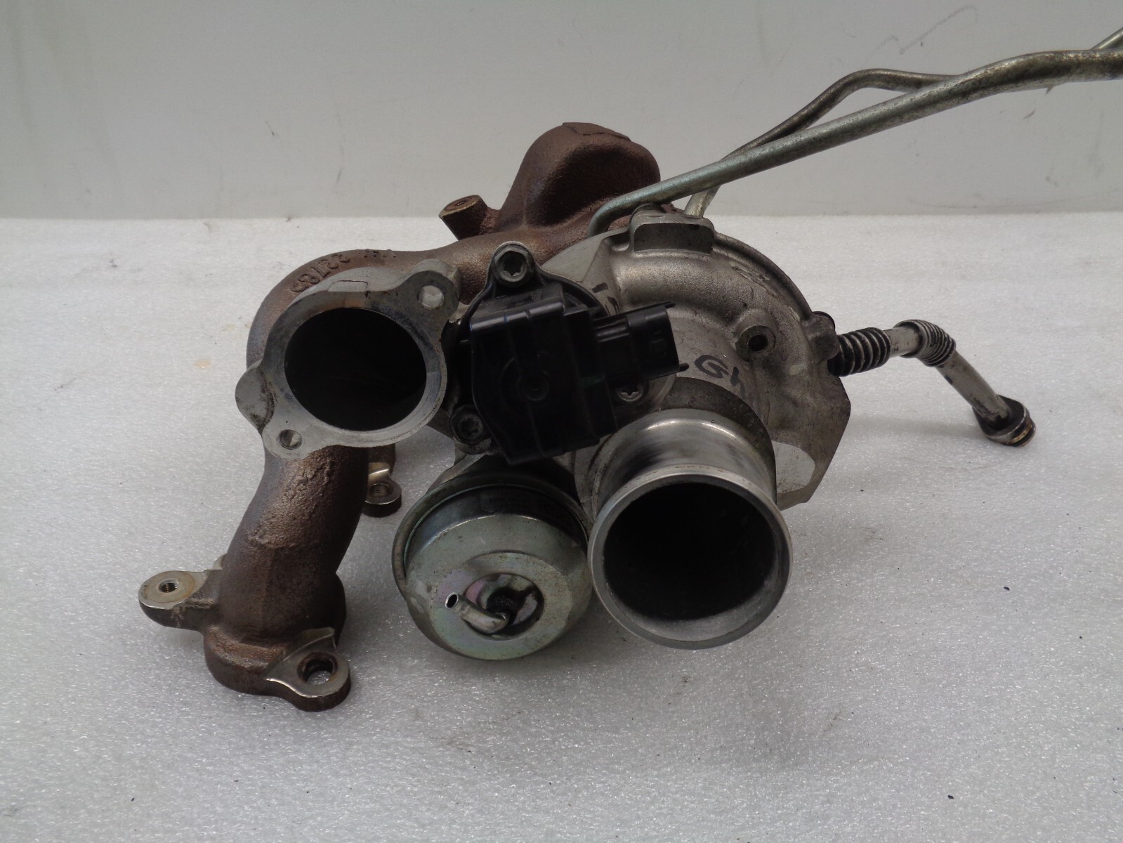 2014-2017 Maserati Ghibli 3.0L Left Driver Turbocharger Manifold OEM AK2402131