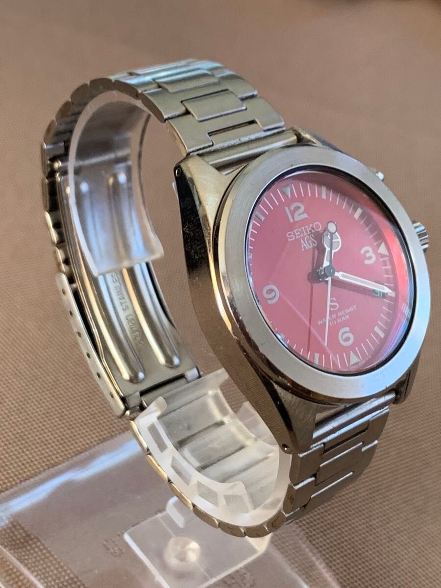 Vintage Seiko Sus AGS 5M22-6C30 Kinetic Watch Red NEW