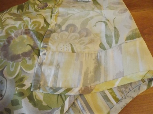 NEW Waverly KRISTY VALANCE florals & stripes PURPLES & GREENS 50Wx18" NIP - Picture 9 of 12