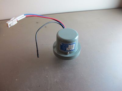 SANWA DENKI SVS-5K VACUUM SWITCH 0.3 kPa OFF 0.5 kPa ON 125V 5a [A7BA]