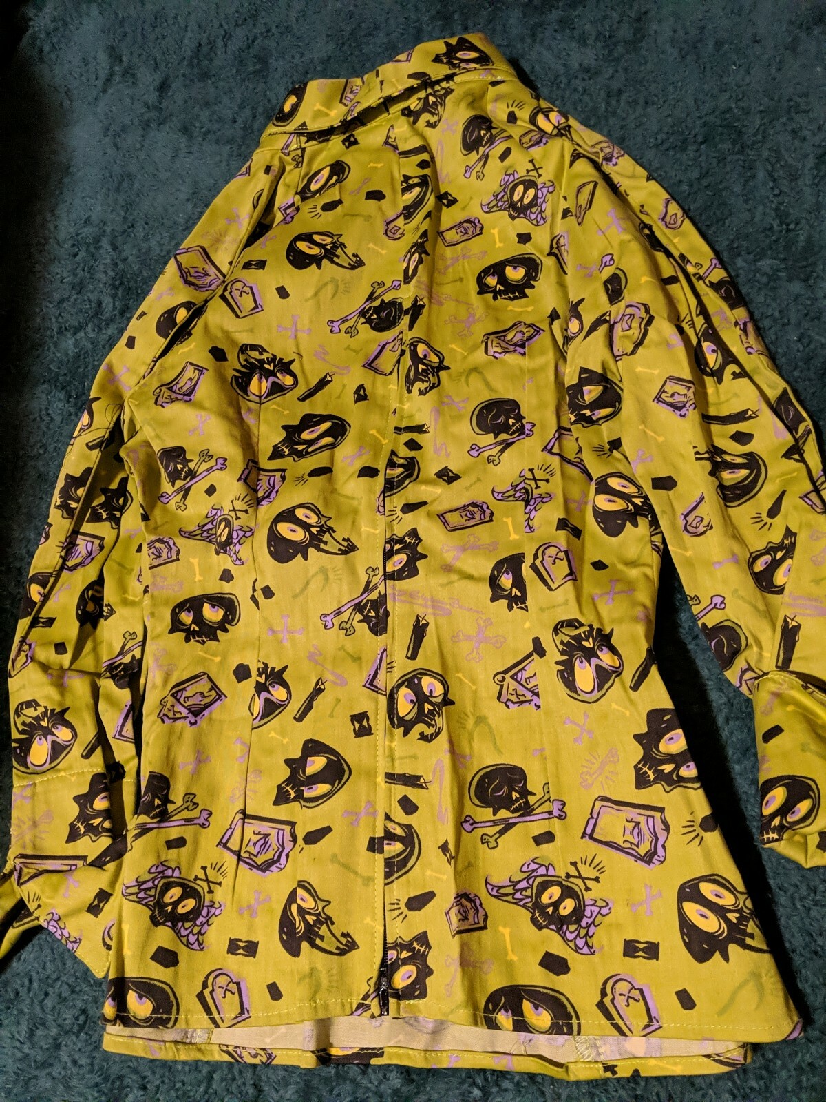 Pinup Couture PUG Halloween Skull Bones Shirt Small NWT image 3