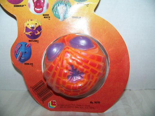 LANARD 1986 FOUL BALL SPIDERWAD. UNPUNCHED CARD! NEW. ULTRA RARE! (MAD BALLS) - Picture 4 of 17