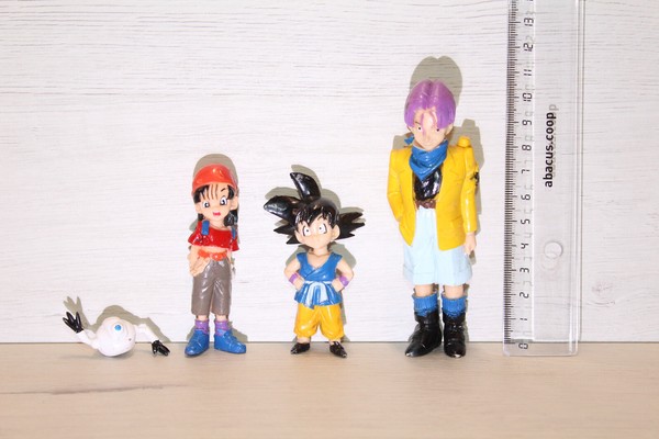 LOTE 4 FIGURAS PVC "TRUNKS - GIRU - GOKU - PAN" DRAGON BALL GT BOOTLEG 90s