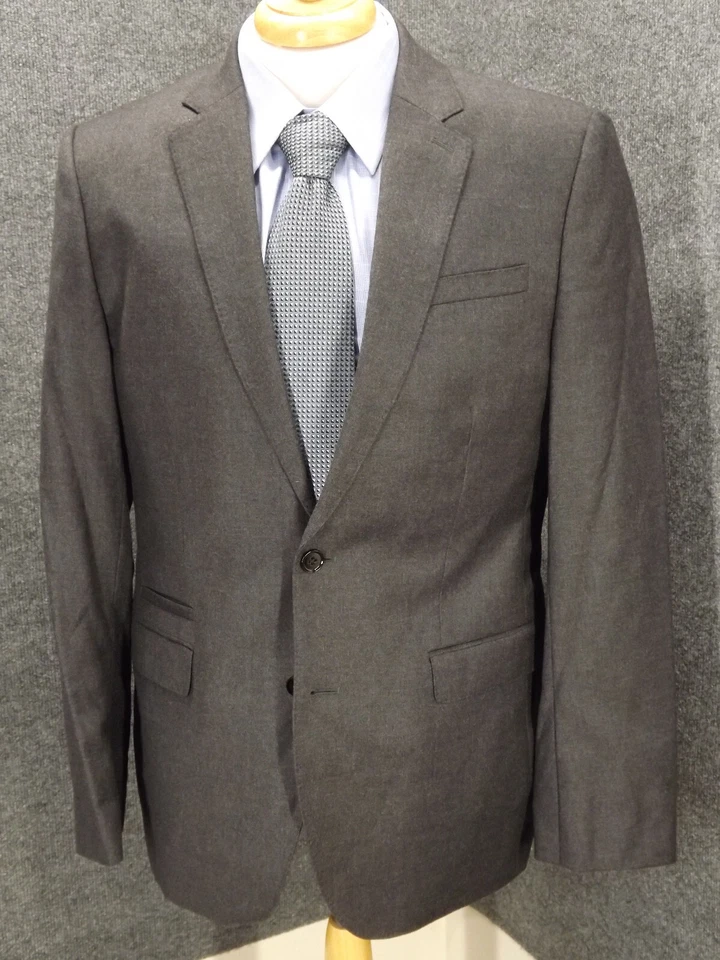 Express Men's Photographer Fit Suit 40R Solid Gray Wool 36x31 Flat Pants 2 Btn - Image 2 of 4
