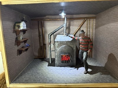 Freddy Krueger Figure And light up diorama display