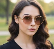 Woman's Round Sunglasses Gold Frame Rose Gradient Lens Cat Arms UV400 Fashion