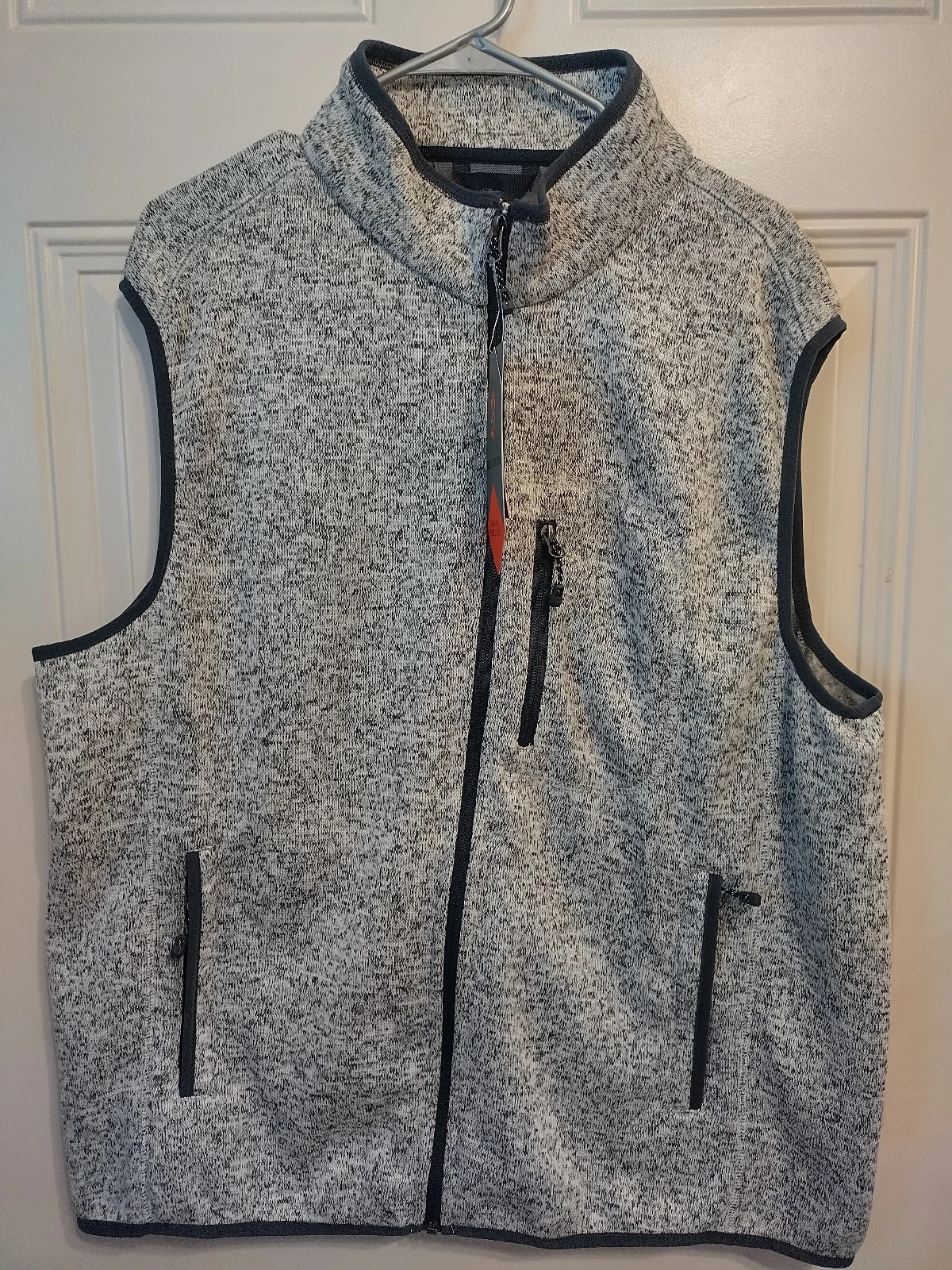 New Free Country Sweater Vest XL Fleece Full Zip Gray Hiking Camping Pumice BG26