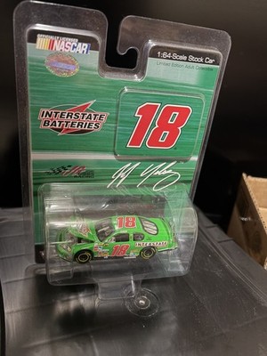 JJ  Yeley #18 Interstate Batteries Driver s Select NASCAR Diecast 2007 1:64