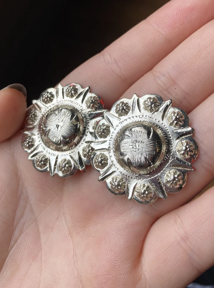 Набор из 2 винтажных круглых раковин в западном стиле с золотистым цветочным узором, без спинки - Изображение 2 из 3