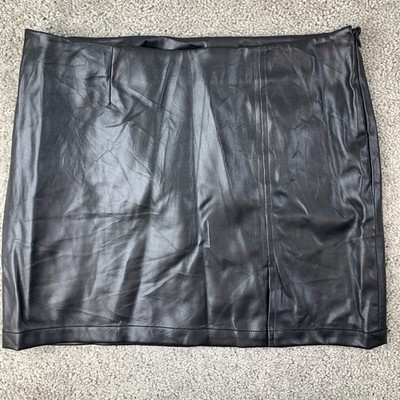 Juicy Couture Skirt Women's L Black Faux Leather Mini Style Lined