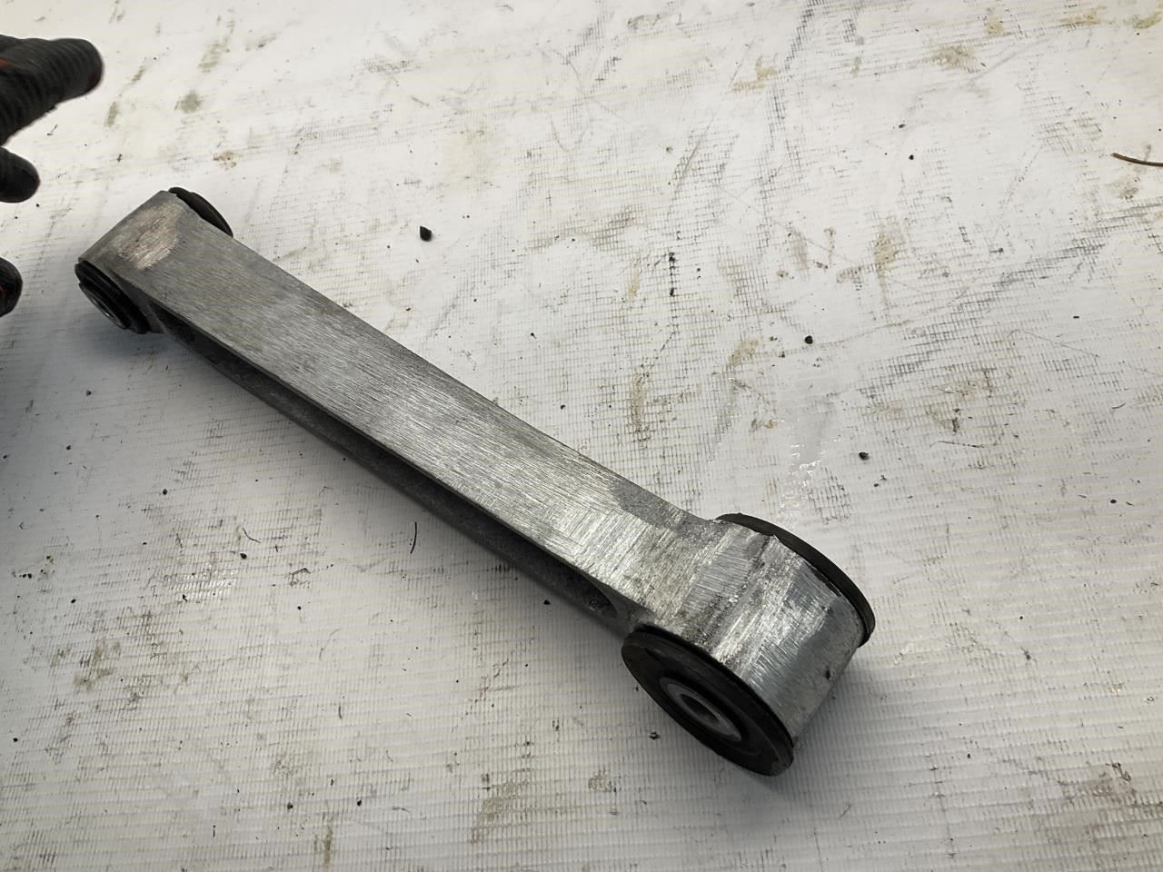 14-17 McLaren 650S Left Right Engine Mount Arm T