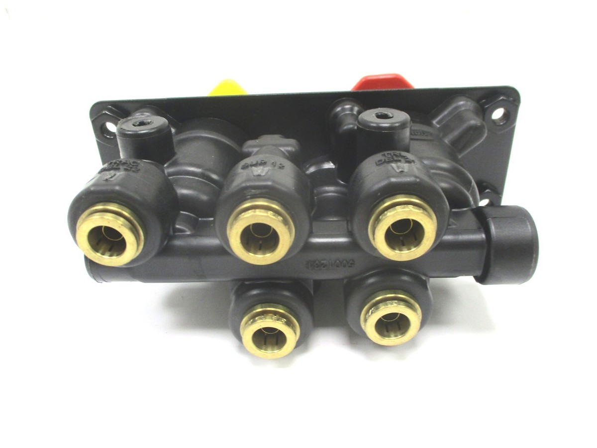 800622 BENDIX MV-3 PUSH TO CONNECT AIR BRAKE DASH VALVE 3/8