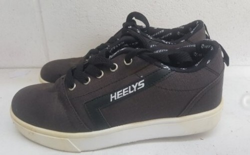Heelys GR8 Pro 20 Youth Black/White Lace Up Low Top Skate Shoes Size UK 4