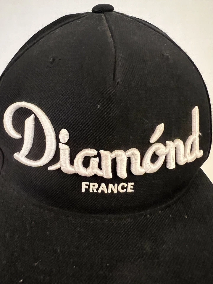 Sombrero Diamond France SnapBack Negro Blanco Script Spellout Diamond Supply Co.  Foto 2 de 4