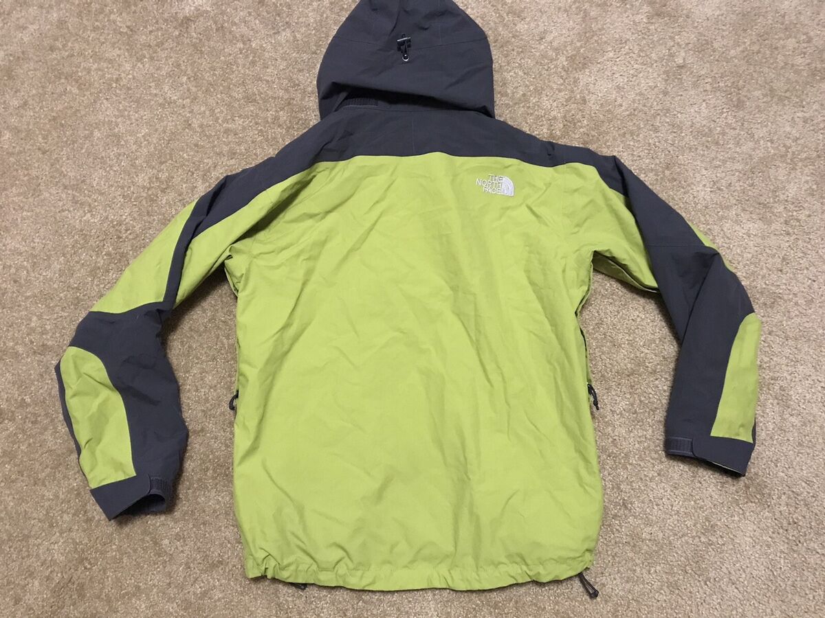 The North Face HyVent TNF 2 in 1 Winter Fleece Lining The North Face HyVent TNF 2 in 1 Winter Fleece Lining