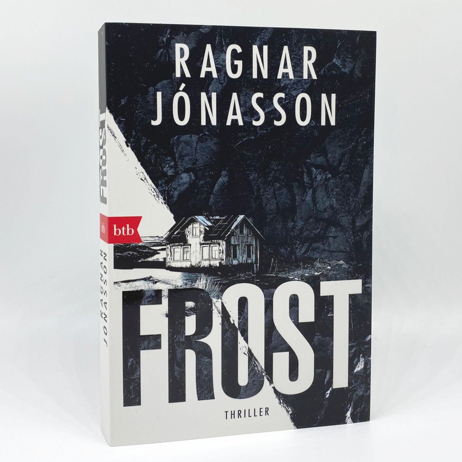 Thumbnail - Ragnar Jónasson | Frost | Taschenbuch | Deutsch (2021) | 304 S. | Btb