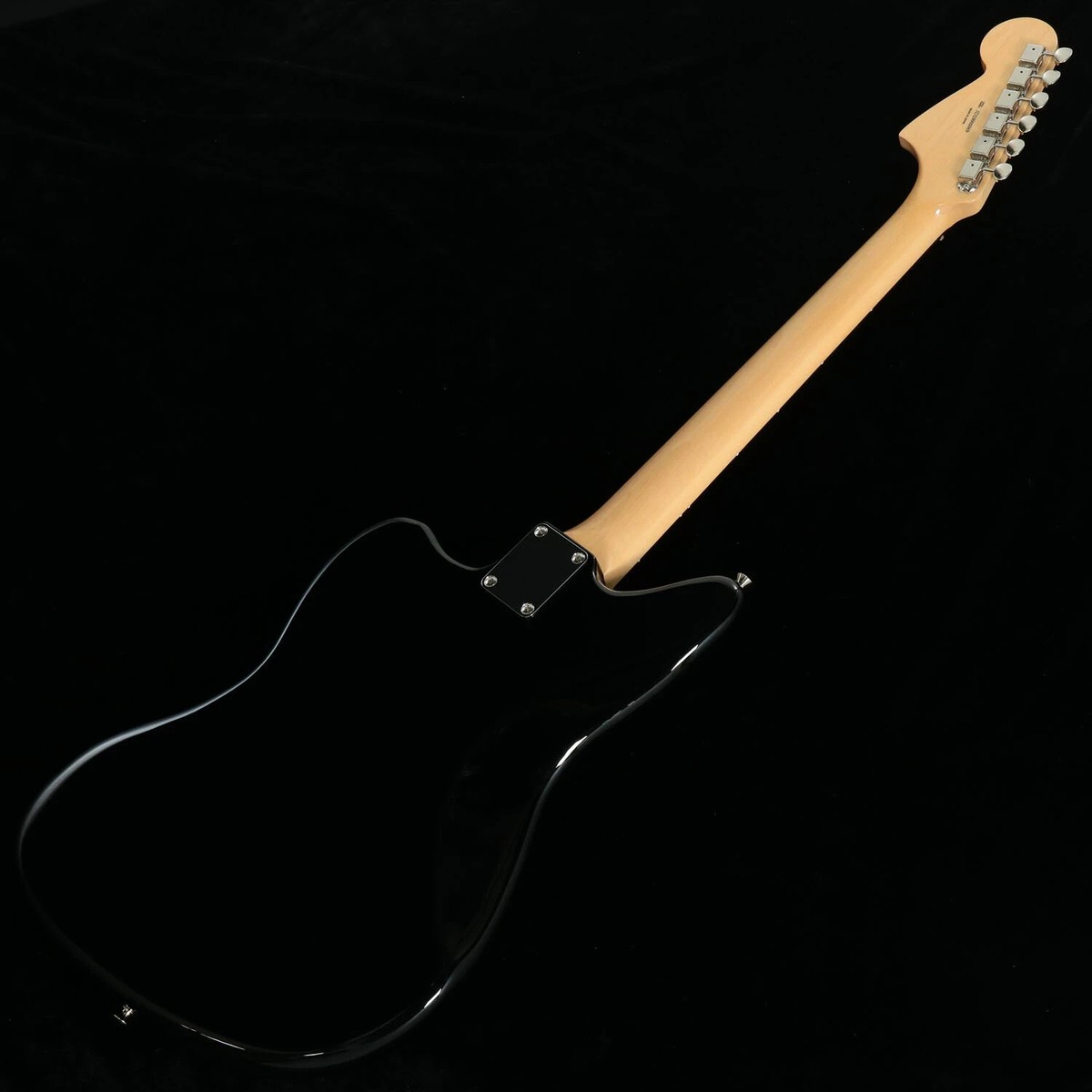 Fender MIJ Traditional 2025 60s Jaguar Competition Black 3