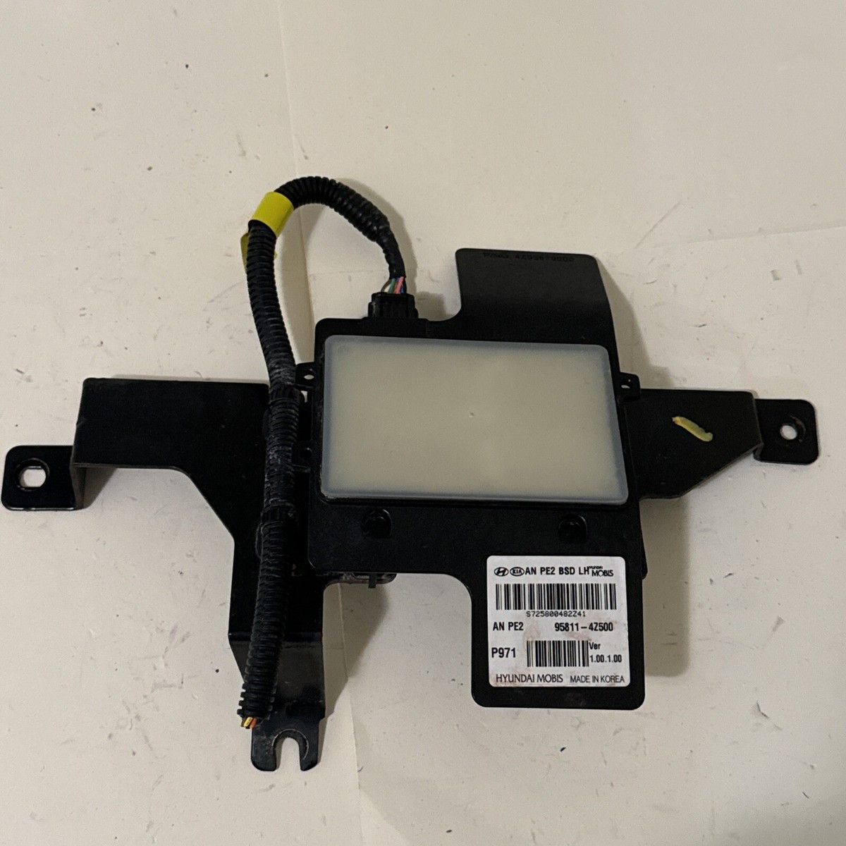 2018 HYUNDAI SANTA FE BLIND SPOT DETECTION MODULE RADAR LH OEM