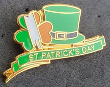 IRELAND/IRISH ST PATRICK'S DAY ENAMEL PIN BADGE (FOOTBALL/RUGBY/CRICKET)