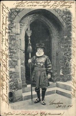 London Beefeater at the Tower 