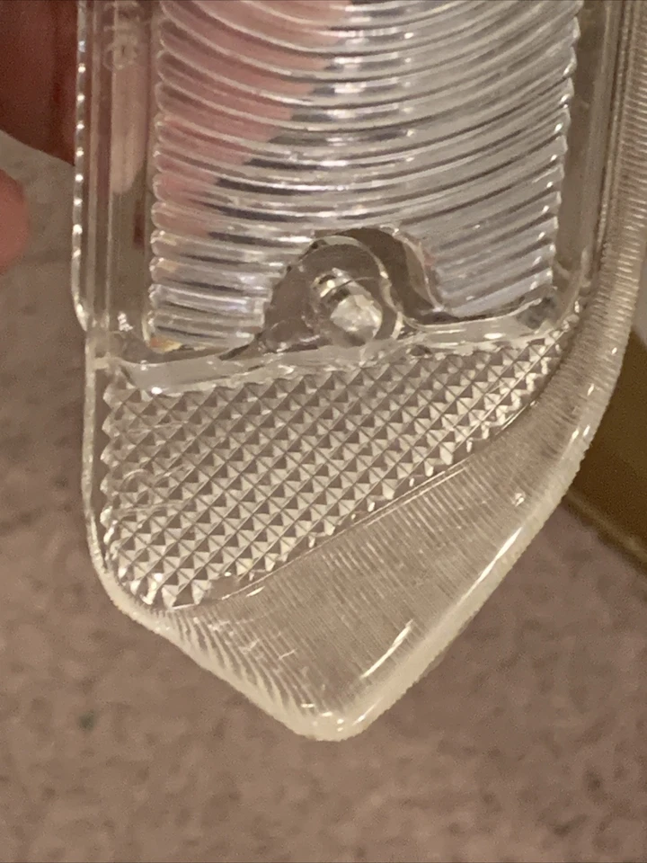 Nuevo de Lote Antiguo GM 5961314 1969 Pontiac LeMans Tempest Derecha Frontal Lámpara de Estacionamiento Lente  Foto 4 de 4