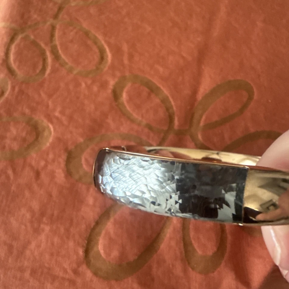 Stunning Swarovski Dome Bangle Crystal Bracelet Rose Gold Plated - Image 3 of 4