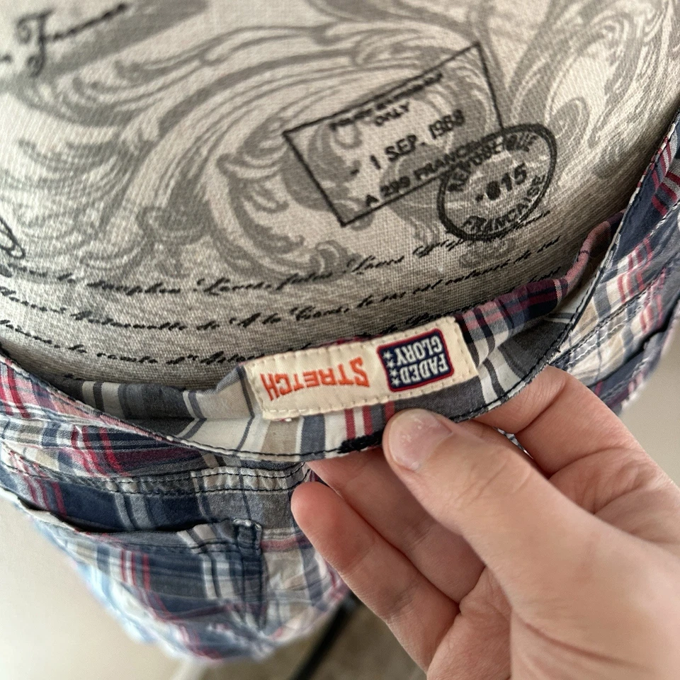 Pantalones Cortos Ligeros a Cuadros Gris Glory Desteñido (Mujer 16) Años 90/Y2k De Colección Foto 3 de 4