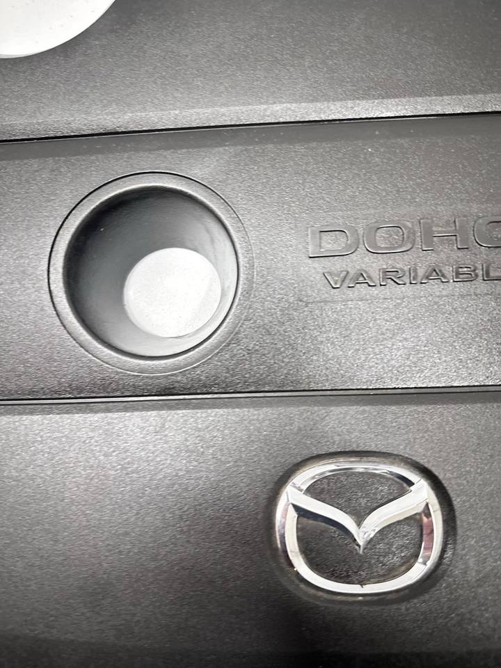06-11 Mazda 3 Mazda 5 2.3L L4 Engine Cover DOHC 16-VALVE Variable Valve S2 - Image 3 of 4
