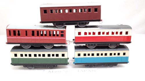 Thomas & Friends Plarail TOMY 5 Express Coach Set Green Red Blue Brown Spencer - Picture 6 of 8