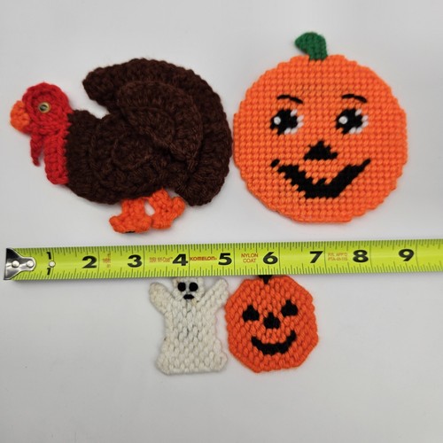 Set of 4 Vintage Halloween Thanksgiving Handmade Needlepoint Fridge Magnets - Picture 7 of 7