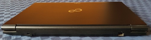 NOTEBOOK - FUJITSU - LIFEBOOK A SERIES - MOD A532 - CORE 7 - Imagen 8 de 15