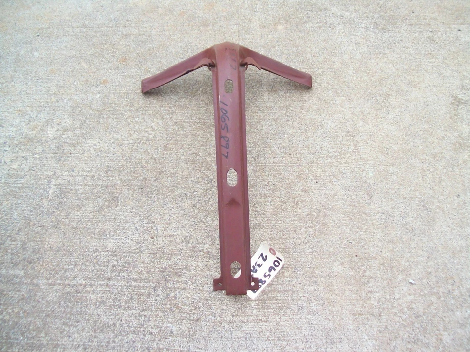 Nuevo de Lote Antiguo MoPar 1946 1947 1948 Dodge Custom Deluxe D24 capó central panel 1065897 Foto 4 de 4