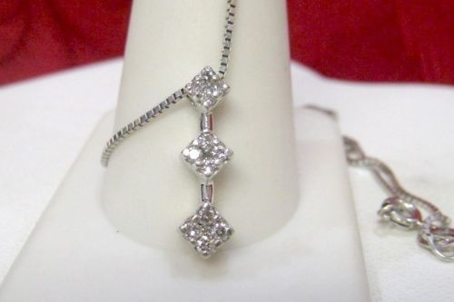 14K WHITE GOLD THREE 0.25 CTW DIAMONDS CLUSTER VERTICAL BAR PENDANT NECKLACE - Picture 1 of 12
