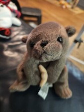 Ganz Brown Bear Holding Star- 6 Inches Bean Bag Plush  1996