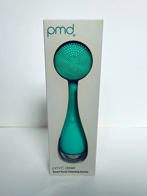Smart Facial Cleansing Device with Silicone Brush - Teal.  PMD Brand
