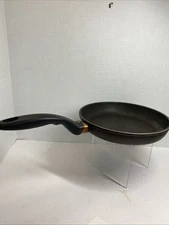 Swiss Diamond Frying Pan 9.5 Inch Nonstick Skillet with lid
