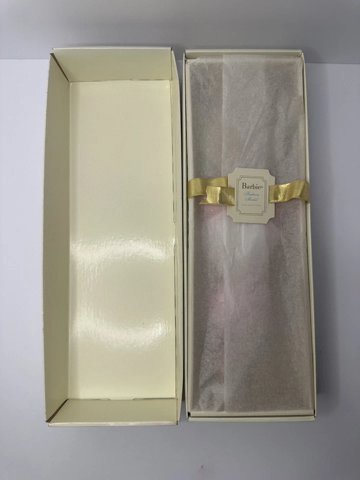 Mattel Gold Label Barbie Fashion Model Collection the Waitress Doll - Image 3 of 4