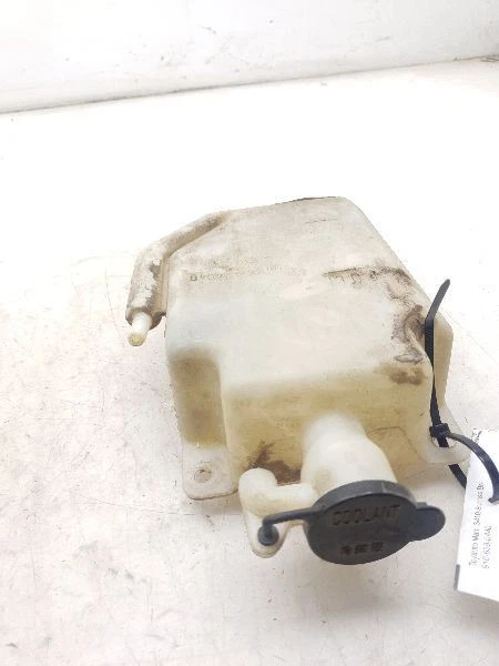 MONTAJE DEPÓSITO REFRIGERANTE RADIADOR TOYOTA SIENNA XLE 98-03 Foto 2 de 4