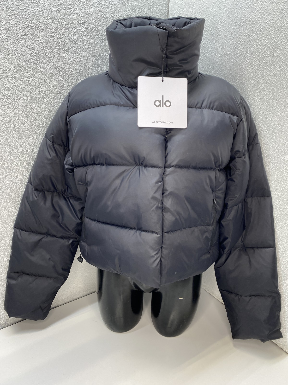 ALO Yoga Womens Puffer Jacket Black Size M Gold Rush Full Zip