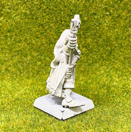 Warhammer Fantasy Battles: Imperium - Amethyst Zauberer (Metall, grundiert) GW - Bild 4 von 4
