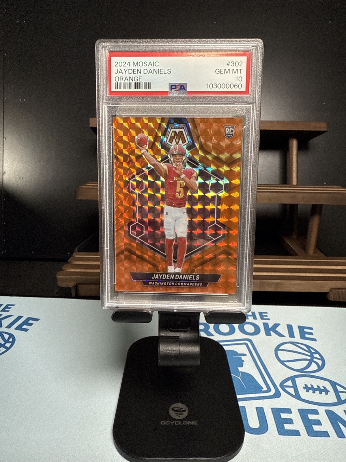 2024 Mosaic Jayden Daniels Orange Football Card #302 PSA 10 /199