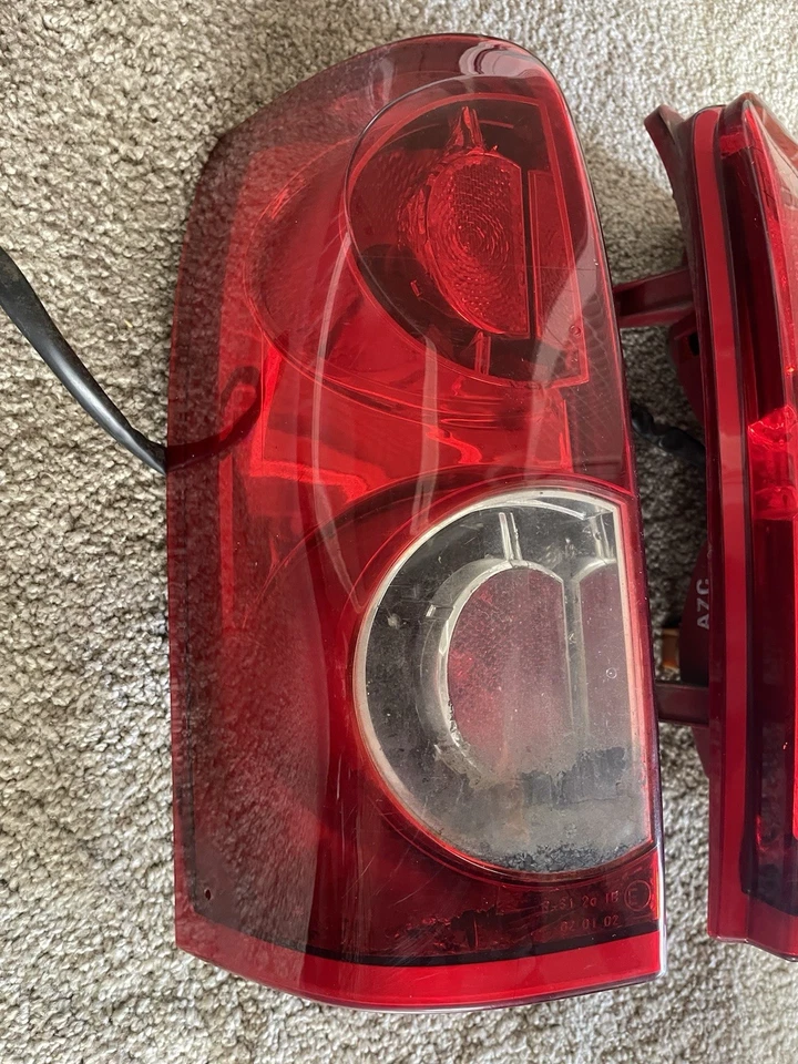 GENUINE VY VZ ADVENTRA WAGON TAILLIGHTS GM LX6 LX8 SX6 CX6 PAIR - image 3 of 4