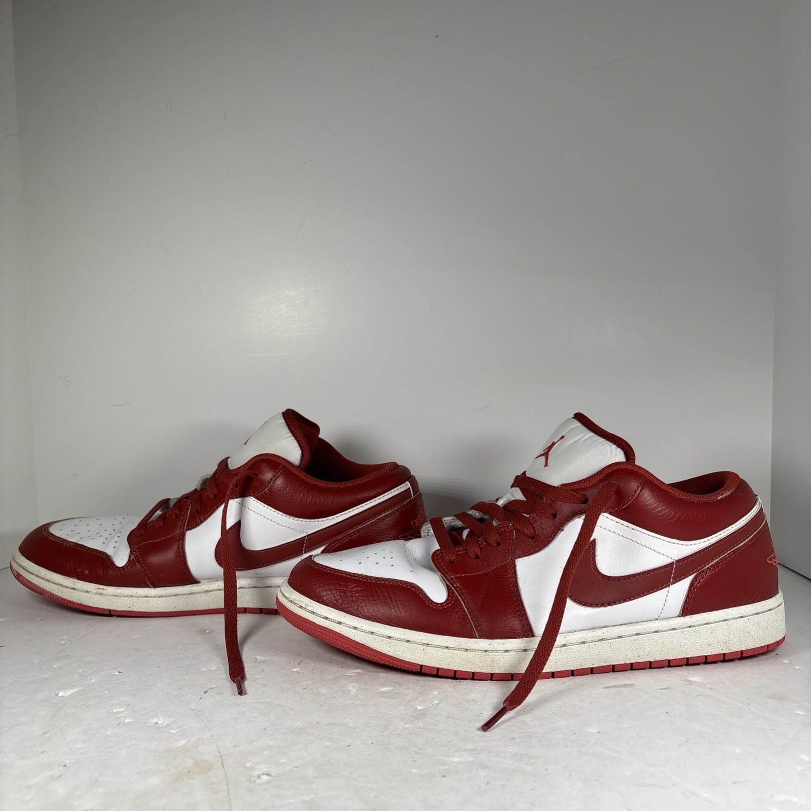 Size 11 Nike Air Jordan 1 Low Dune Red Sneakers FJ3459-160 thumbnail 4