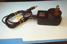 Original POOLBASTER CATFISH  AC CHARGER Pool Vacuum Cleaner Li -Ion 8.4V adapter