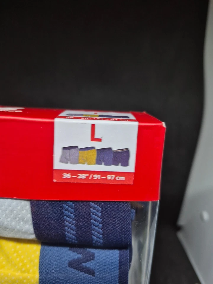 Paquete de 4 calzoncillos boxer premium New Balance talla grande 36-38 rendimiento para hombre Foto 4 de 4