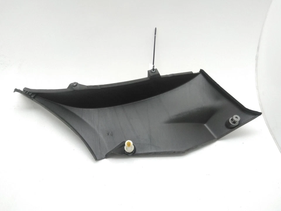 MASERATI GRANSPORT QUATER PANEL TRIM RH LOWER 2003-2008 - Изображение 3 из 4