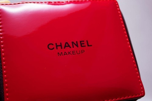 Chanel Cosmetic Makeup Bag Pouch Clutch Red gloss - Picture 3 of 4