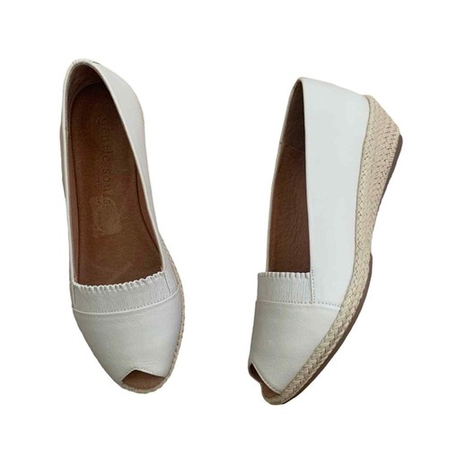 Gentle Souls Women Lydia Ruffle Leather 